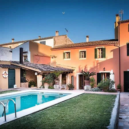 Petit Hotel 3*