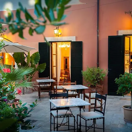 Hotell Petit